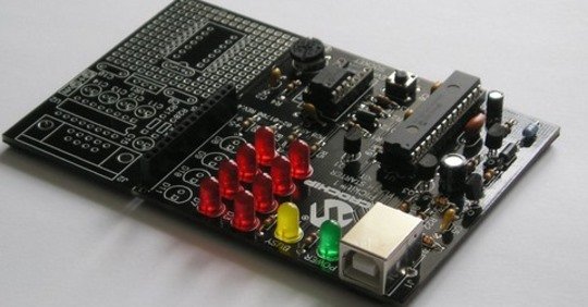 PIC Microcontrollers: Design Manufacture Your Training Kit