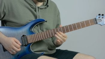 66 Must-Know Licks and Riffs for the Modern Guitar Player TUTORiAL