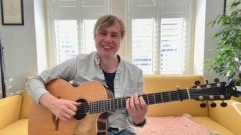 Key signatures and chord harmony for guitarists TUTORiAL