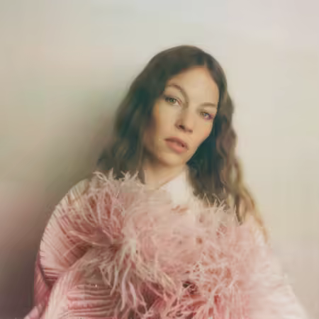 Anna Rossinelli – Heat (2025)