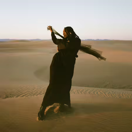 Dua Saleh – Of Earth & Wires (2026)