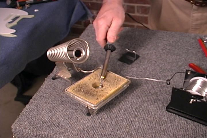 Dan Erlewine - How to Wire a Fender Guitar Full 1 DVD