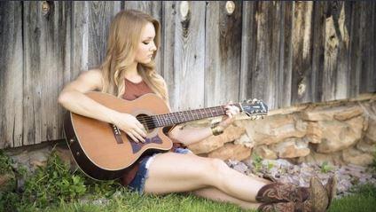 Play Fiddle Play on Guitar – Learn the Fiddle Tune